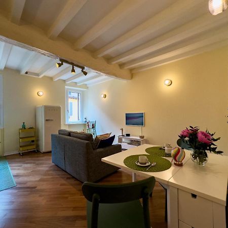 Buro Nel Borgo Appartement Parma Buitenkant foto