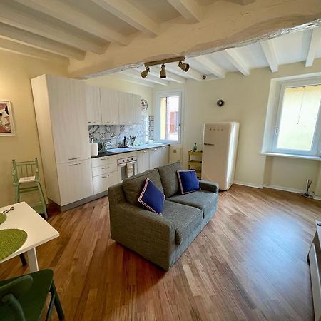 Buro Nel Borgo Appartement Parma Buitenkant foto
