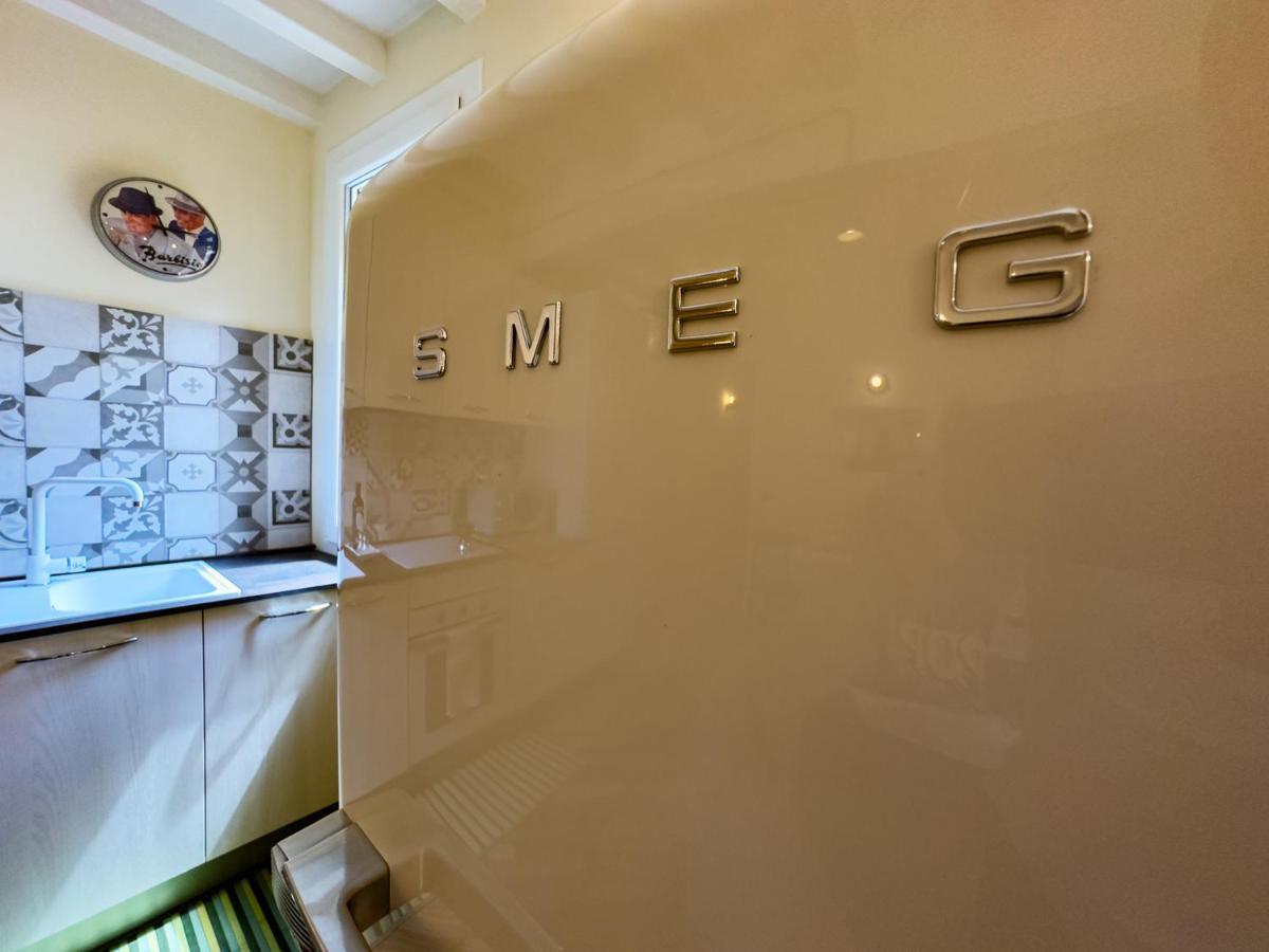 Buro Nel Borgo Appartement Parma Buitenkant foto