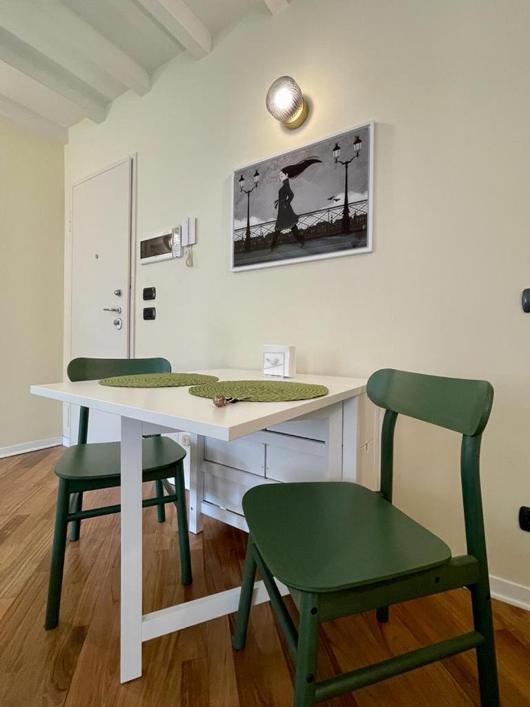 Buro Nel Borgo Appartement Parma Buitenkant foto